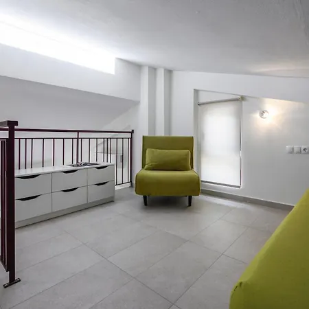 Lägenhetshotell Elpiniki Luxury *
