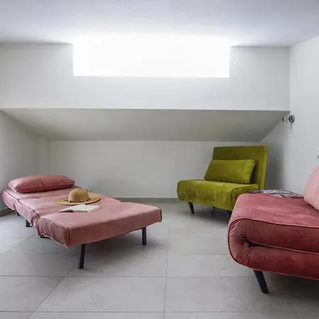 Elpiniki Luxury * Nea Poteidaia