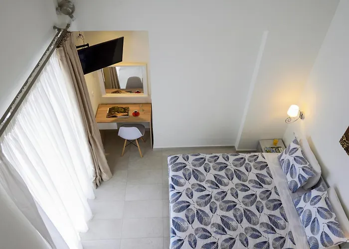 Elpiniki Luxury Nea Poteidaia