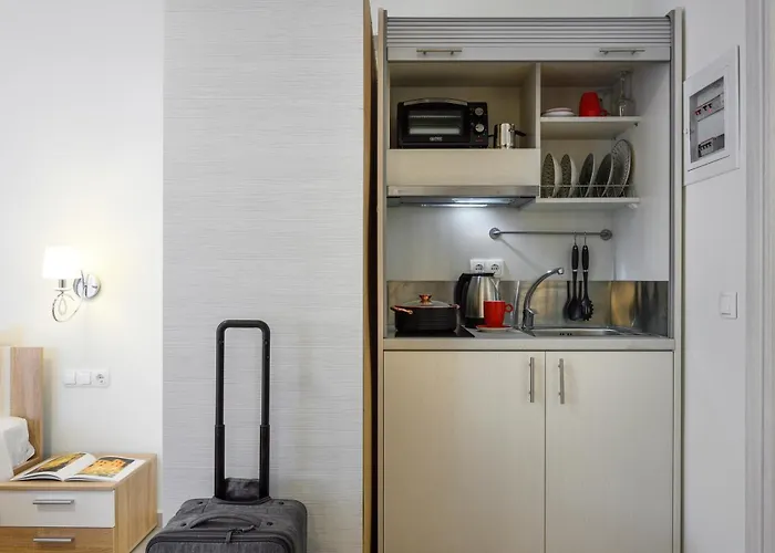 Elpiniki Luxury 4*
