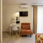 Elpiniki Luxury
