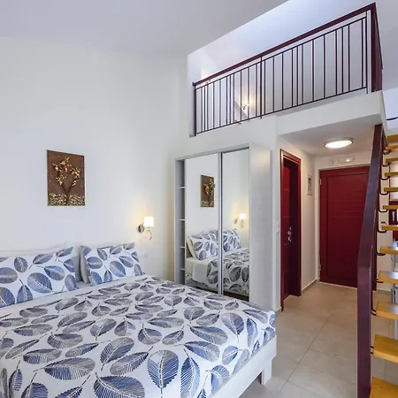 Apart Otel Elpiniki Luxury