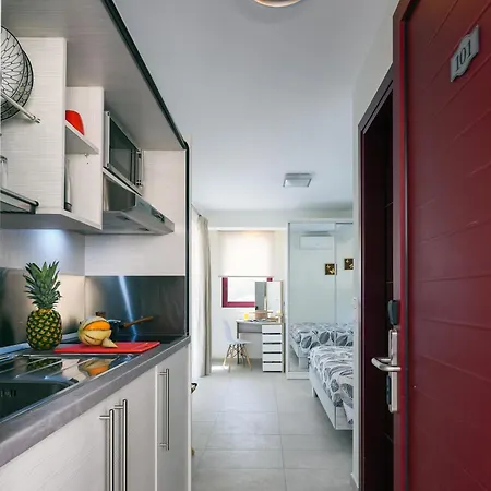 Elpiniki Luxury Aparthotel