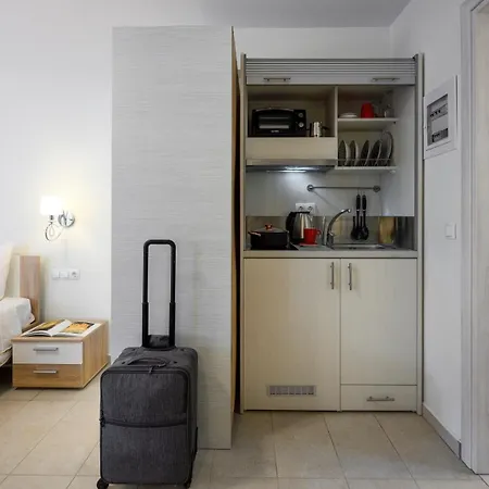 Elpiniki Luxury Nea Poteidaia