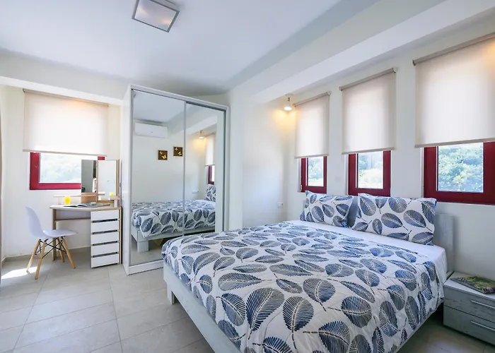 Elpiniki Luxury Apart Otel Nea Poteidaia