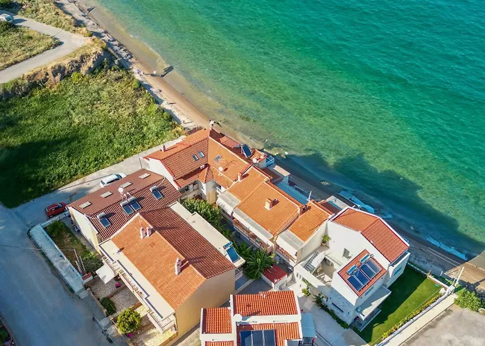 Elpiniki Luxury 4* Nea Poteidaia