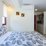 Aparthotel Elpiniki Luxury Nea Poteidaia