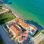 Elpiniki Luxury 4* Nea Poteidaia
