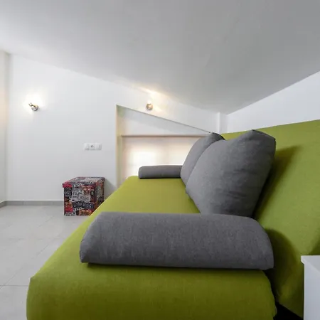 Apart-hotel Elpiniki Luxury 4*