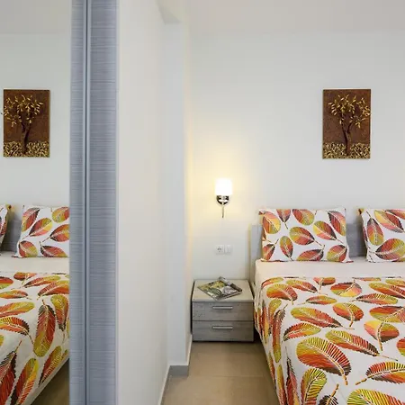 Elpiniki Luxury 4*