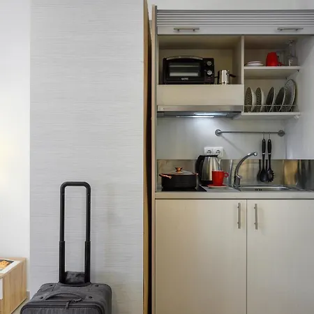 Elpiniki Luxury 4*