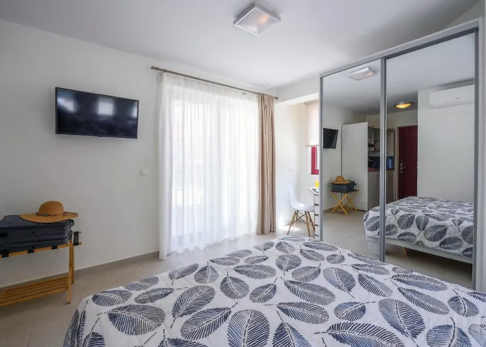 Elpiniki Luxury 4* Nea Poteidaia