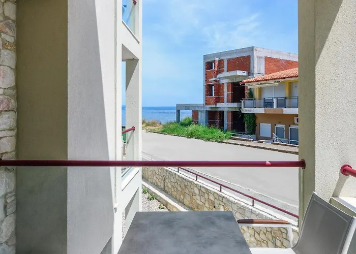 Elpiniki Luxury